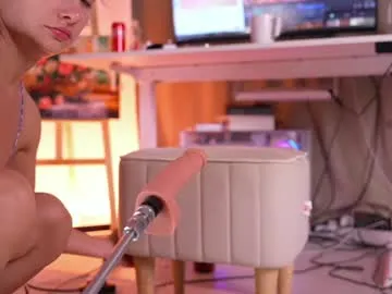 curvy_rousi – webcam model profile photo Image 18