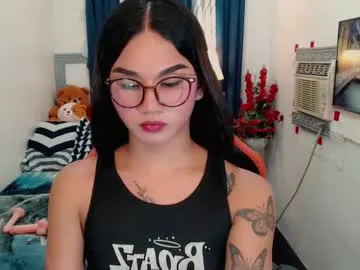 Kisa-Gav – webcam model profile photo Image 13