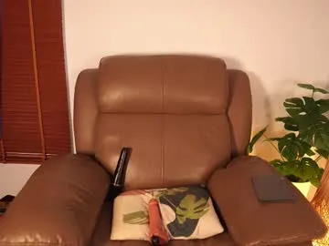 IORio2 – webcam model profile photo Image 14