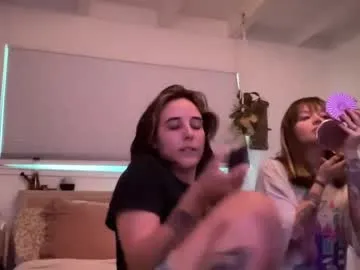 millemimi – webcam model profile photo Image 3