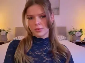 mayadashaaa – webcam model profile photo Image 2