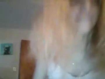 lucretiaburnaugh – webcam model profile photo Image 12