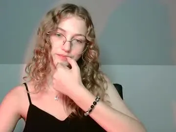 alana15 – webcam model profile photo Image 10