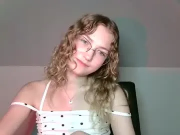 alana15 – webcam model profile photo Image 16