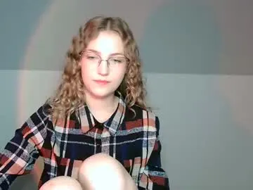 alana15 – webcam model profile photo Image 3