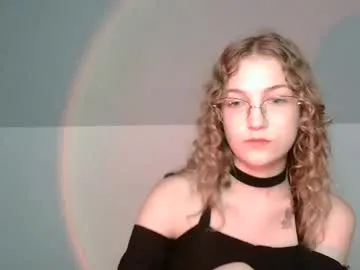 alana15 – webcam model profile photo Image 5