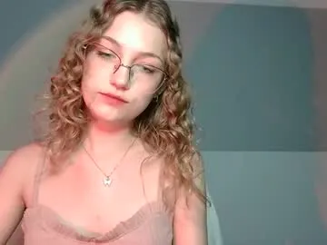 alana15 – webcam model profile photo Image 7