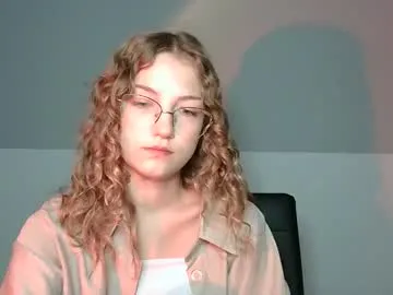 alana15 – webcam model profile photo Image 8