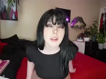 IORio2 – webcam model profile photo Image 11