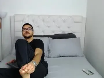 hina_porn – webcam model profile photo Image 17