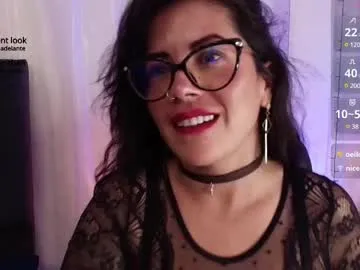 eva_cutesmile – webcam model profile photo Image 4