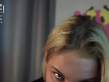 bambi_lu – webcam model profile photo Image 16