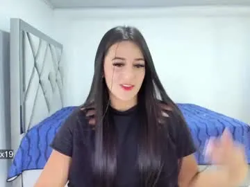 Allla – webcam model profile photo Image 12