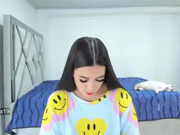 Allla – webcam model profile photo Image 15