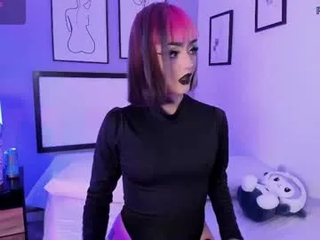 fragilemasochist – webcam model profile photo Image 16