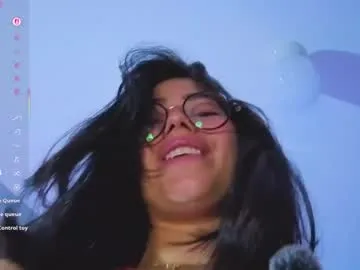 mayadashaaa – webcam model profile photo Image 15