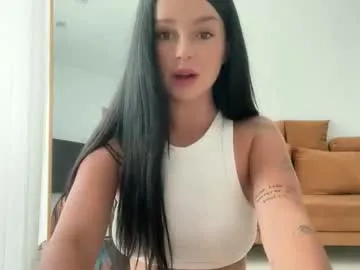 luckrose – webcam model profile photo Image 7