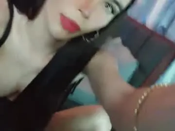 minusvibe – webcam model profile photo Image 3