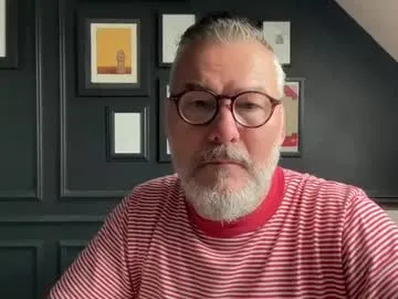 queeneliaa_ – webcam model profile photo Image 12