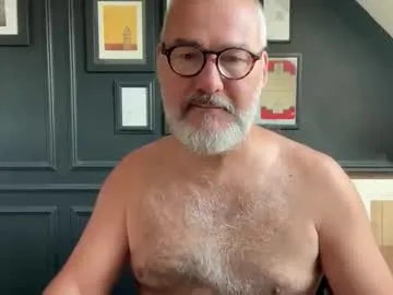 queeneliaa_ – webcam model profile photo Image 17