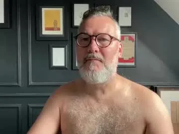 queeneliaa_ – webcam model profile photo Image 8