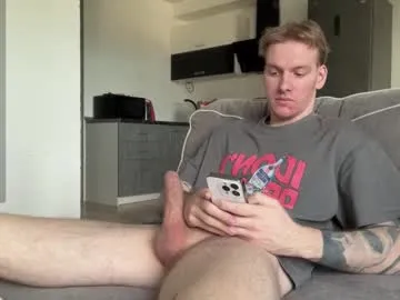 Keep_us_wild – webcam model profile photo Image 19