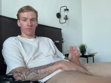 Keep_us_wild – webcam model profile photo Image 4