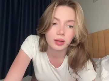 bella_skyex – webcam model profile photo Image 19