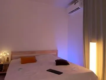 YoungSquad – webcam model profile photo Image 10