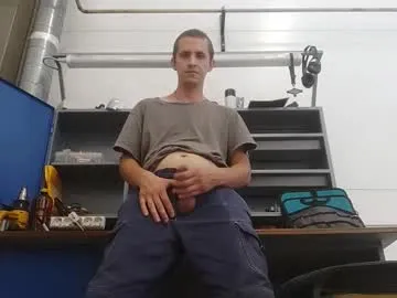 brutusk1 – webcam model profile photo Image 4