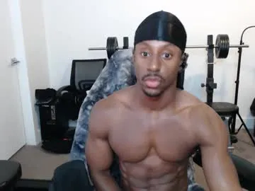 luciancrowe – webcam model profile photo Image 16