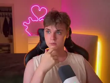 kinksubbydubby – webcam model profile photo Image 11