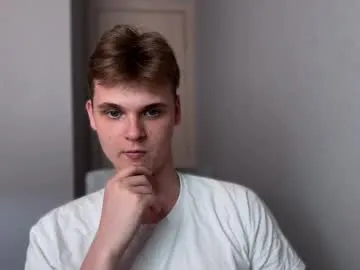 kinksubbydubby – webcam model profile photo Image 7