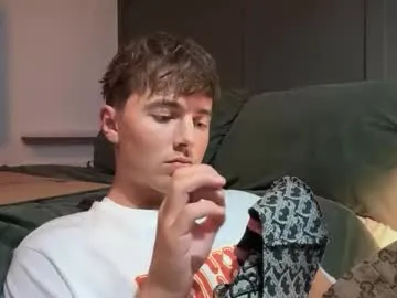 travonidas – webcam model profile photo Image 7