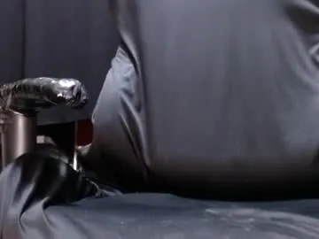 FaaBinaa – webcam model profile photo Image 12