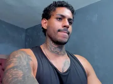 glasses_cat – webcam model profile photo Image 5