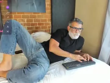 YoungSquad – webcam model profile photo Image 19