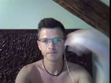 wesides – webcam model profile photo Image 12