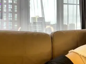 violetta_skinny – webcam model profile photo Image 4