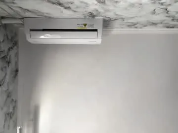 Ninjainia – webcam model profile photo Image 3