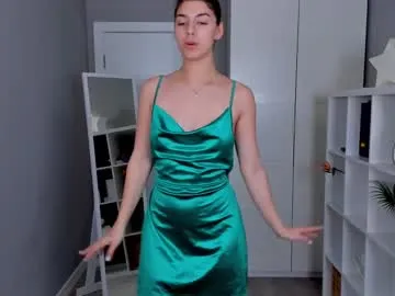 Linnea – webcam model profile photo Image 10