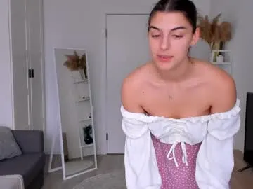 Linnea – webcam model profile photo Image 7