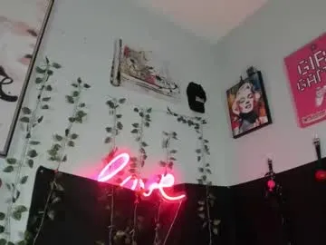 honeyvelourts – webcam model profile photo Image 16