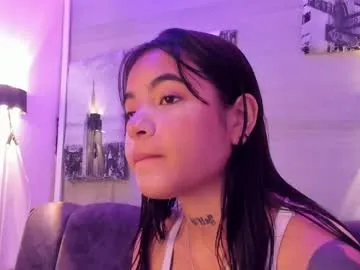 milablake – webcam model profile photo Image 17