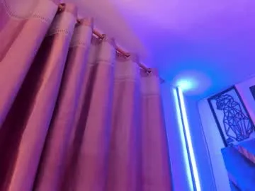 milablake – webcam model profile photo Image 19