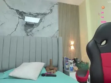 minusvibe – webcam model profile photo Image 8