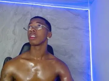 IORio2 – webcam model profile photo Image 10