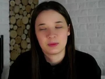 Charlotte-glasses – webcam model profile photo Image 9