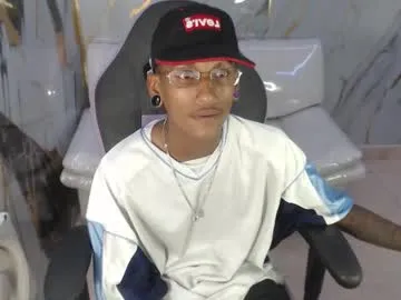 faplex – webcam model profile photo Image 12