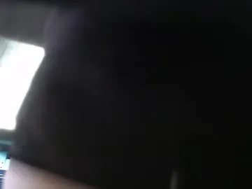 TOP_po – webcam model profile photo Image 7